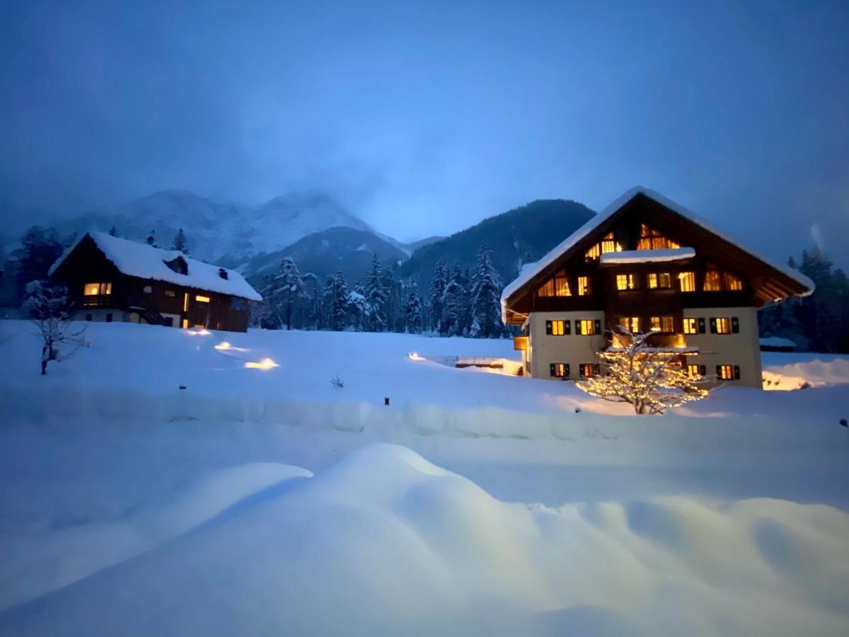 Natura Boutique Chalet Wellness Spa Dobbiaco Esterno foto